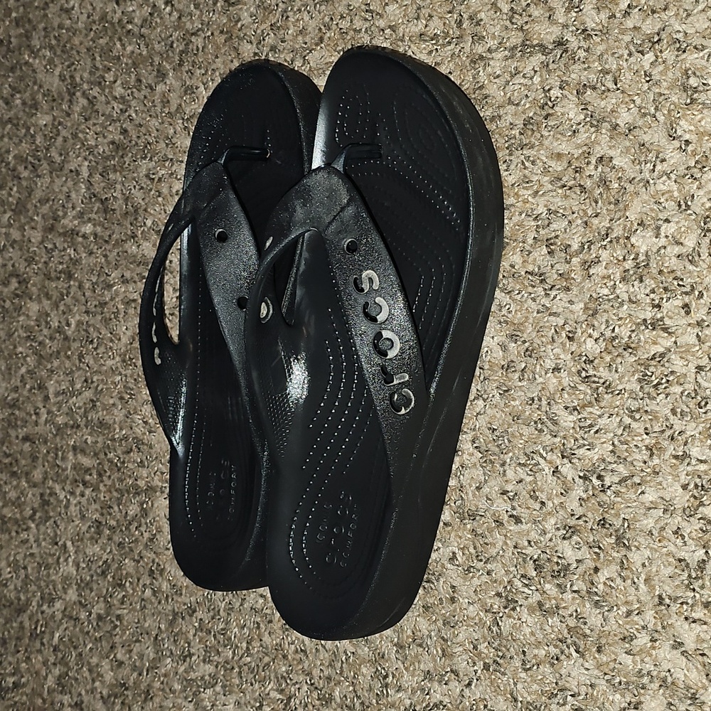 CROCS Black Platform Sandals Sz 10, Like New Condition!!